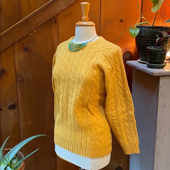 Vintage De Rotchild Yellow Cable Knit Sweater - Picture 1 of 6